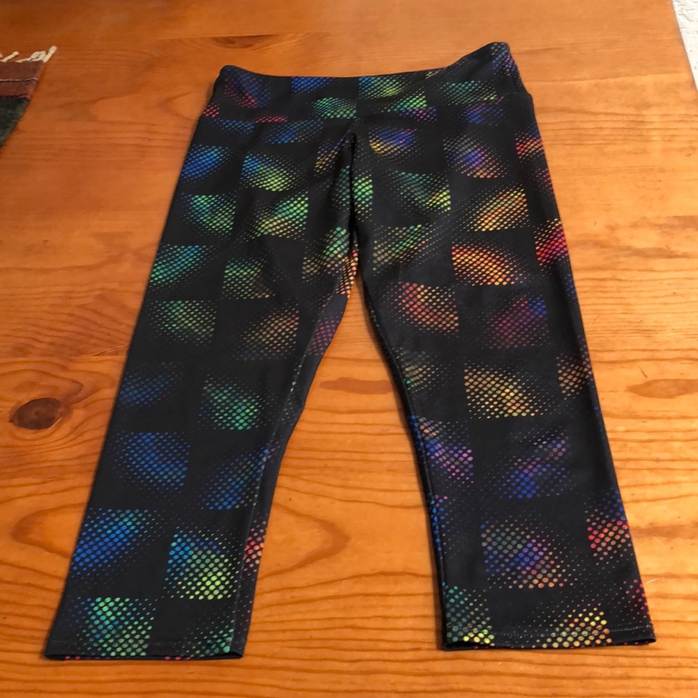 Onzie capris size S/M